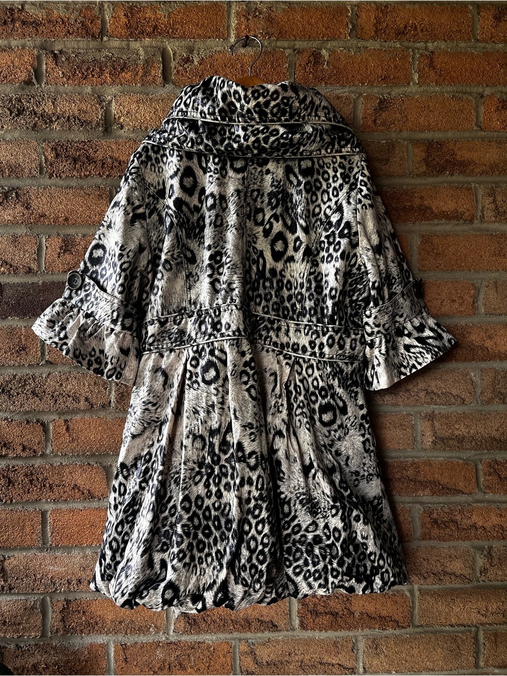 Red Coral Animal Print Leopard Bubble Hem Statement Coat Bell Sleeve L - Picture 3 of 16